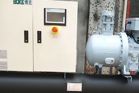 如何預防風冷螺桿式冷熱水機組受潮？